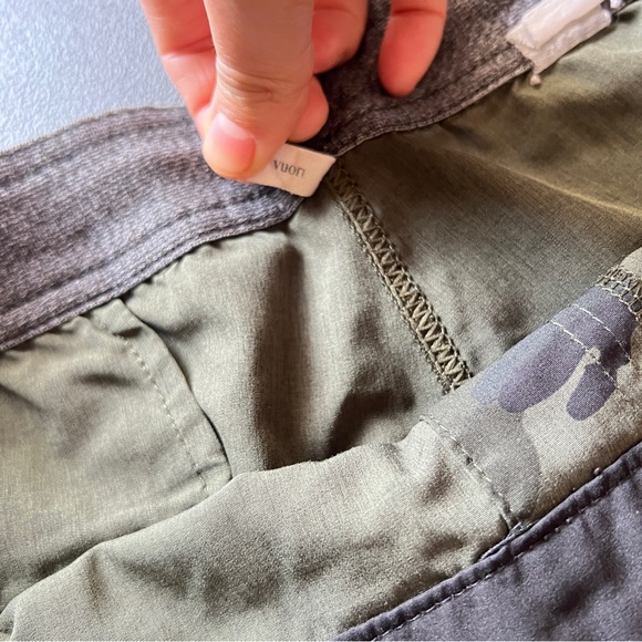 Vuori Banks Hybrid Green Camo Shorts Swim Trunks Men’s - Picture 9 of 11